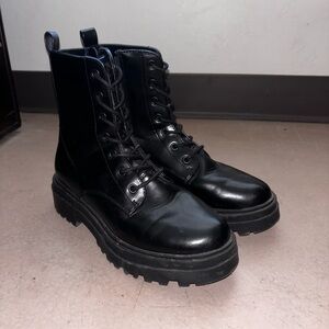 size 7 combat boots